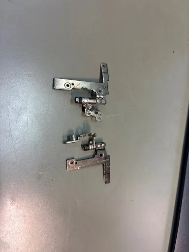 Dell Latitude E7250 hinged *Uued*